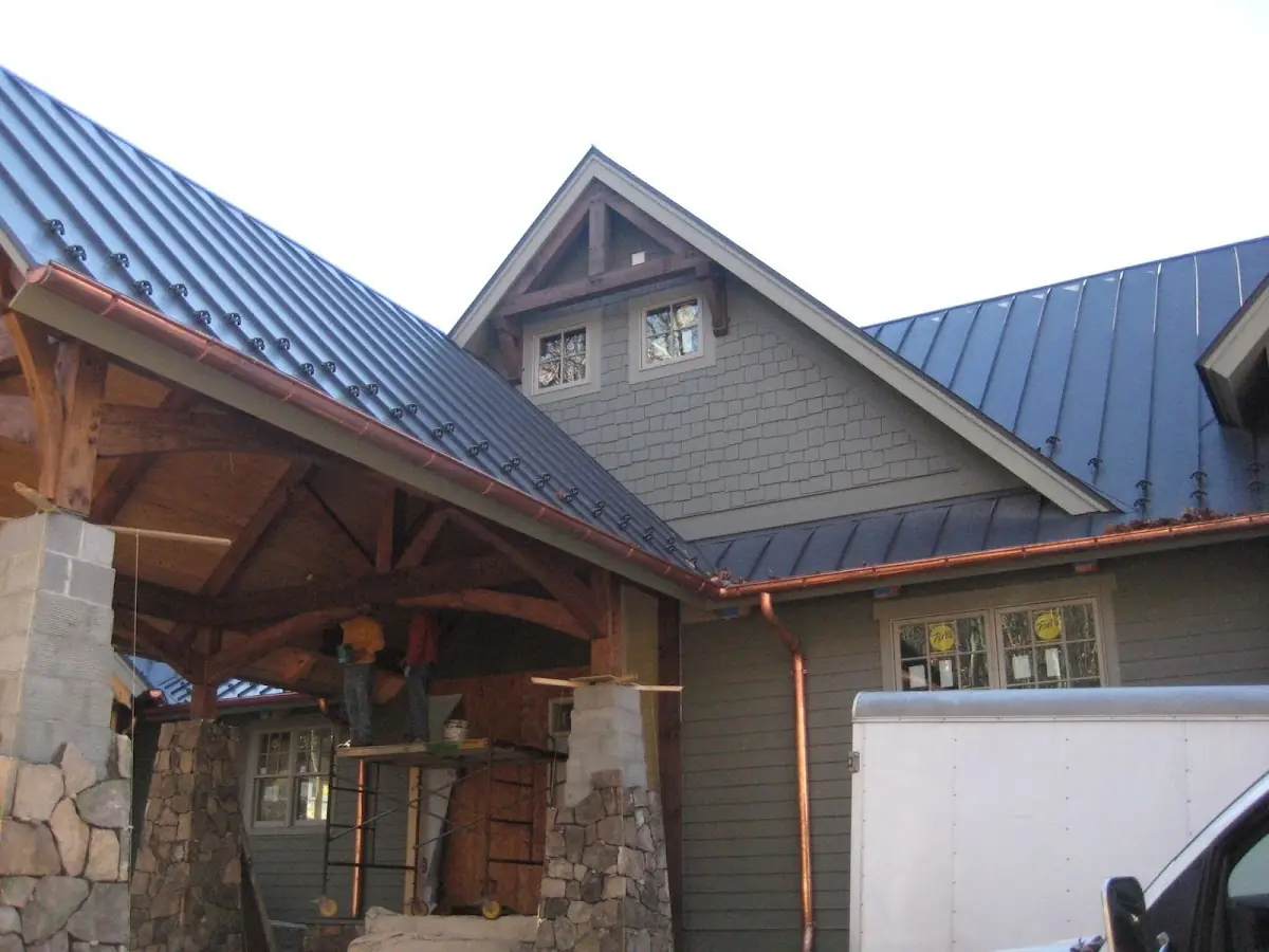 Craftsman Roofing team delivering quality roofing work in Cascade